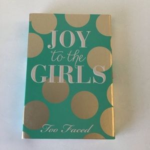 TOO FACED: Holiday 2013 joy to the girls palette